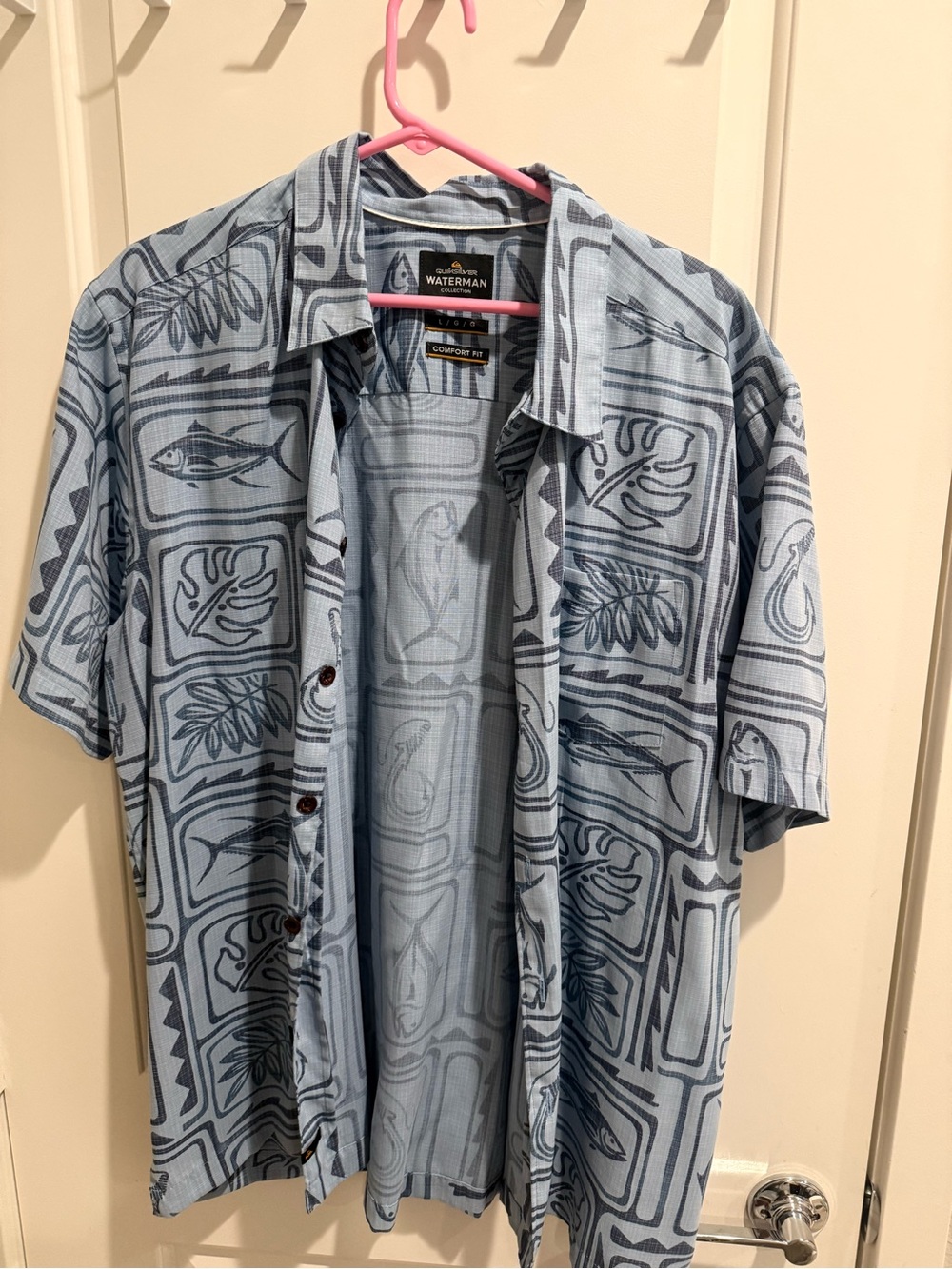 Quiksilver Light Blue & Navy Tropical Print Short Sleeve Button-Up Shirt